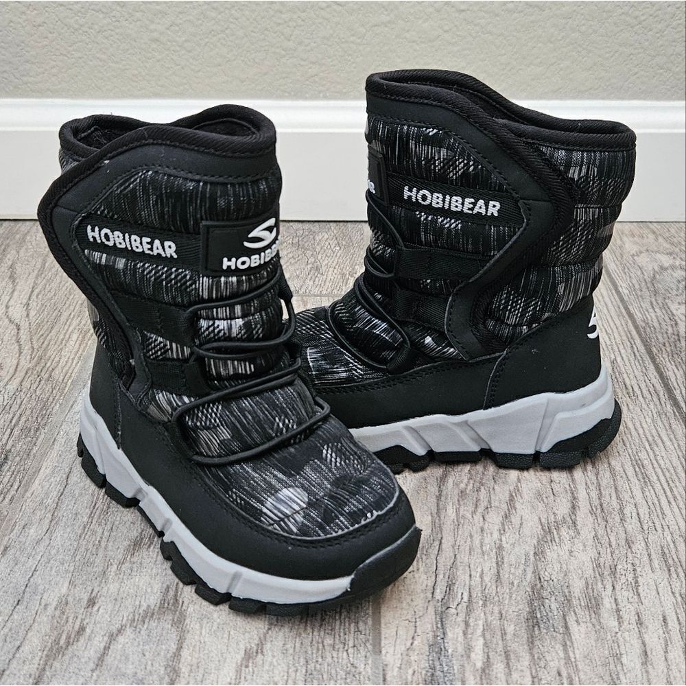 Hobibear Black and Gray Faux Fur Lined Snow Boots Size 8.5 Toddler